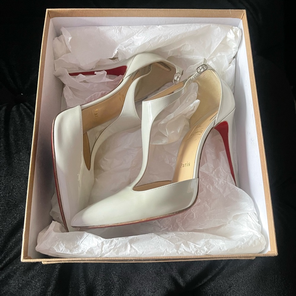 J String 100 Patent Leather Christian Louboutin heels